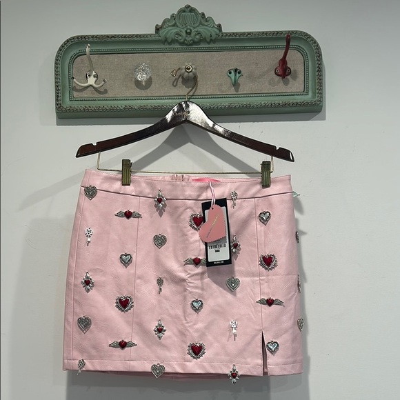 SUGAR THRILLZ Pink faux leather metal Heart charm Embellished Skirt size large - Picture 1 of 6